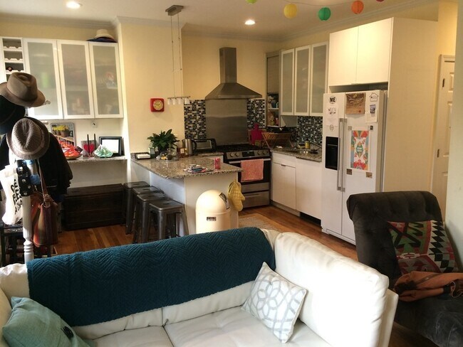 Foto del edificio - 174 Bolton St