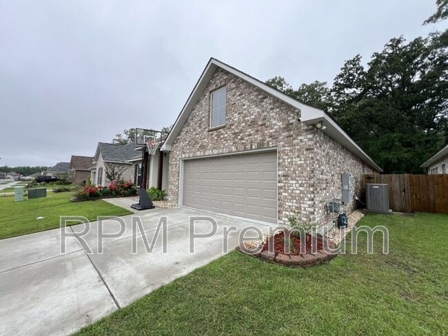 Building Photo - 18945 Corlis Grn Dr