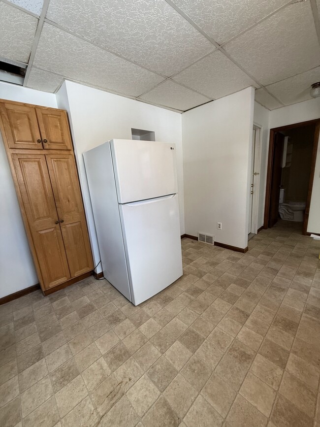 Building Photo - 918 Powell Ave