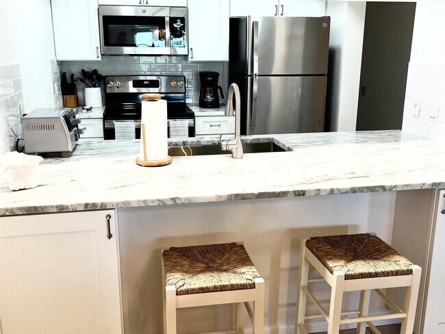 Foto del edificio - 40 NE Plantation Rd