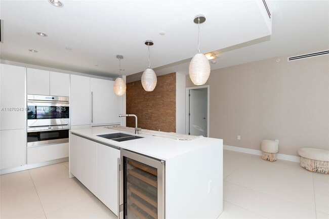 Foto del edificio - 2101 S Surf Rd