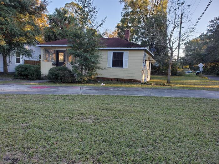 Foto principal - 204 E 48th St