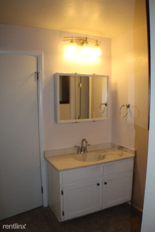 Building Photo - 5205 Gravenstein Park