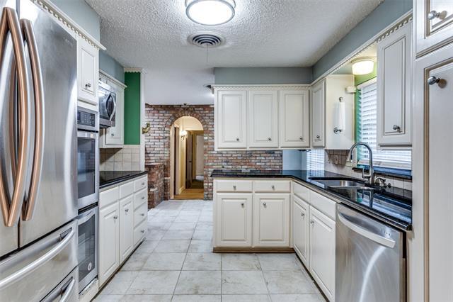 Foto del edificio - 705 Lake Louise Rd