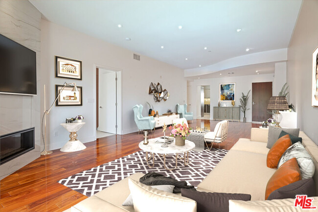 Foto del edificio - 8788 Shoreham Dr