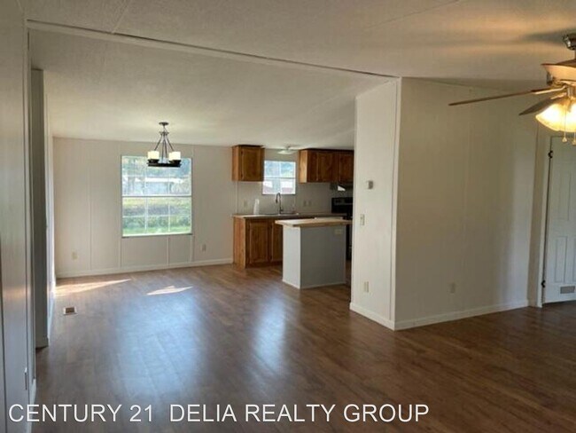 Building Photo - 3 br, 2 bath House - 137 Fairlane Rd.
