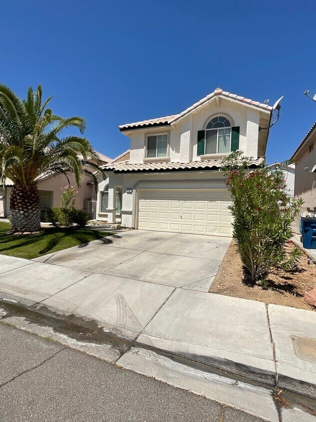 Foto principal - 2 Story Home, 3br, 2cg