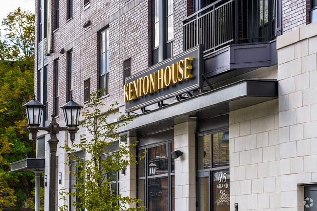 Entrada - Kenton House