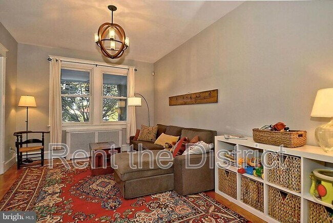 Foto del edificio - 5231 Kansas Ave NW