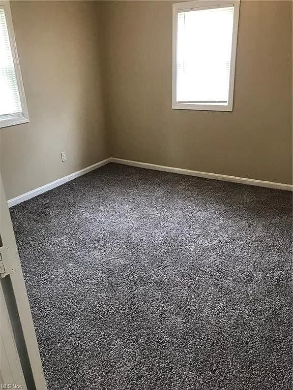 Foto del edificio - 1283 Elmwood Rd