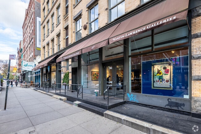 Building Photo - 457-461 W Broadway