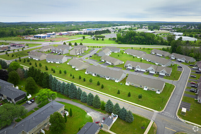 Building Photo - Collett Woods Townhouses