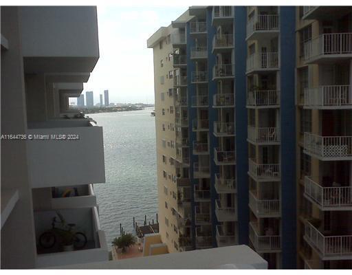 Foto del edificio - 1200 West Ave