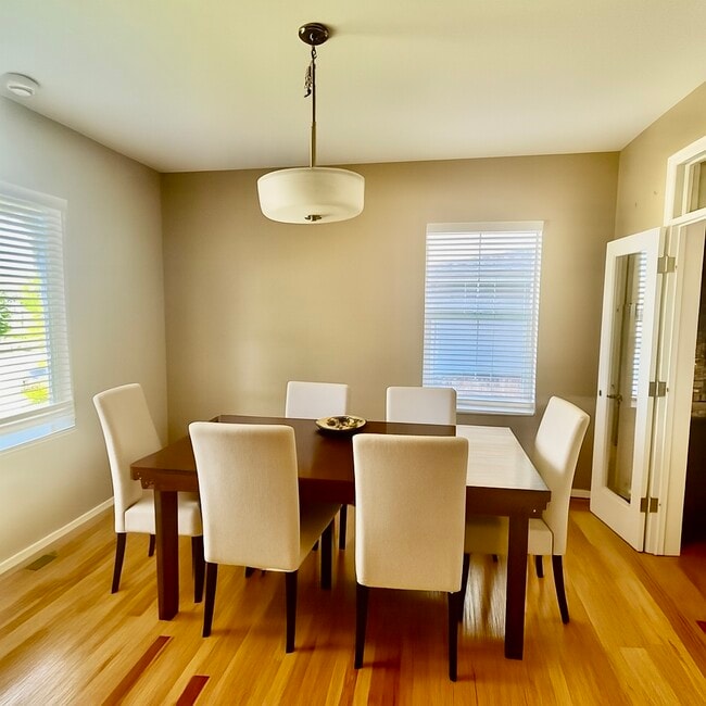 Formal Dining room - 325 Stone Creek Dr