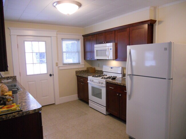 Kitchen - 21 Beech St