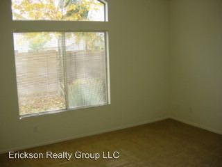 Foto del edificio - 771 E Glenmere Dr