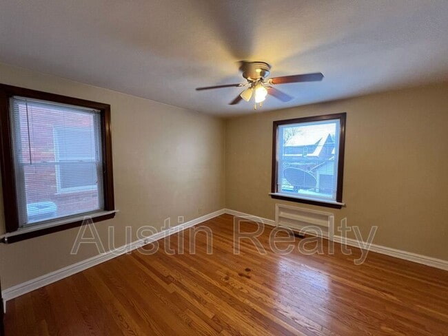 Foto del edificio - 5834 Nottingham Ave