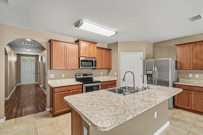 Foto del edificio - 2650 Falcon Ln