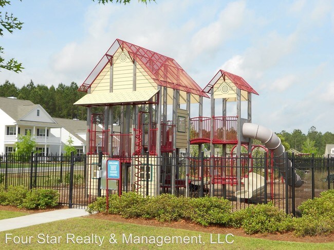 Building Photo - 3 br, 2.5 bath House - 23 Fairgreen St.