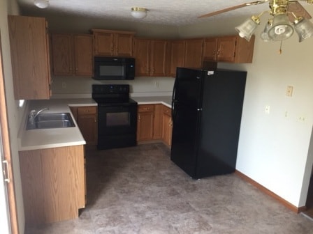Building Photo - 2730 Stonebridge Ct