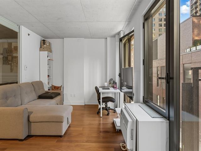 Building Photo - 1000 Rue Ottawa