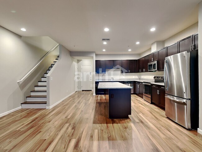 Foto del edificio - 20740 W Thomas Rd