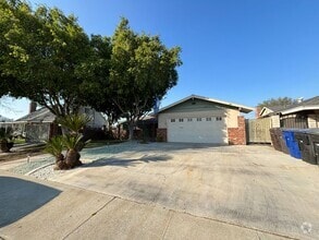 Building Photo - 10975 Endicott Dr