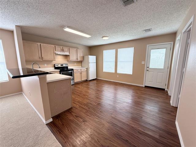 Foto del edificio - 4417 Courtside Dr