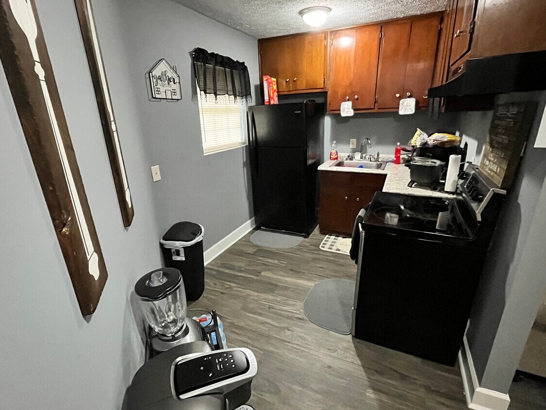 1492 Waverly Way Unit B4, Monroe, GA 30656 Apartments in Monroe, GA