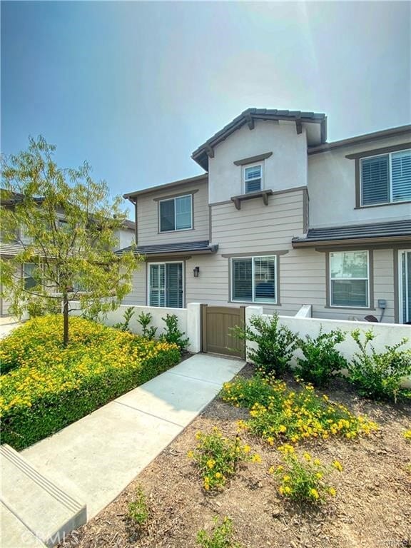 Building Photo - 18098 Burke Ln