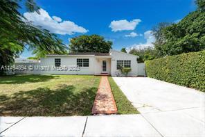 Building Photo - 1000 SW 73rd Ave