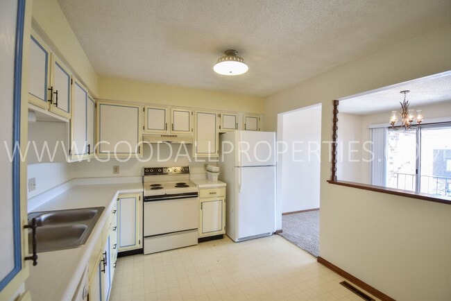 Foto del edificio - 2 Bedroom 2 Bathroom Condo in West Des Moines