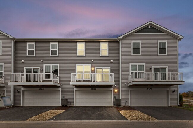 Foto del edificio - 25644 W Yorkshire Dr