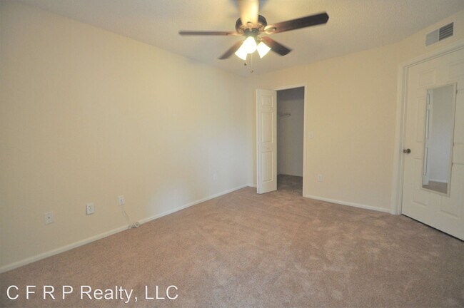 Building Photo - 2 br, 2 bath House - 2201 Metropolitan Way...