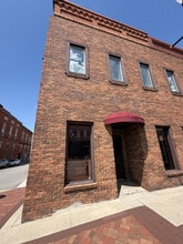 Building Photo - 116 W Maumee St