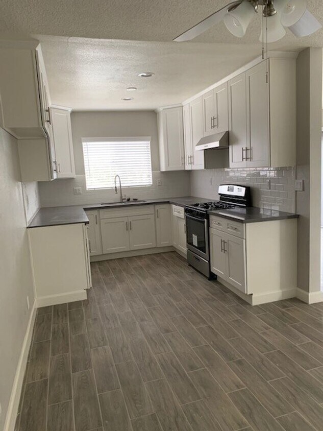 Foto principal - 4015 W Adams Blvd