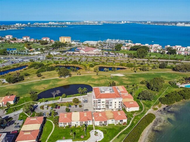 Building Photo - 6104 Palma Del Mar Blvd S