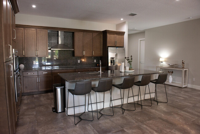 Building Photo - 2929 Gin Berry Way