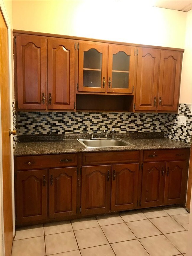 Foto del edificio - 38 W 52nd St