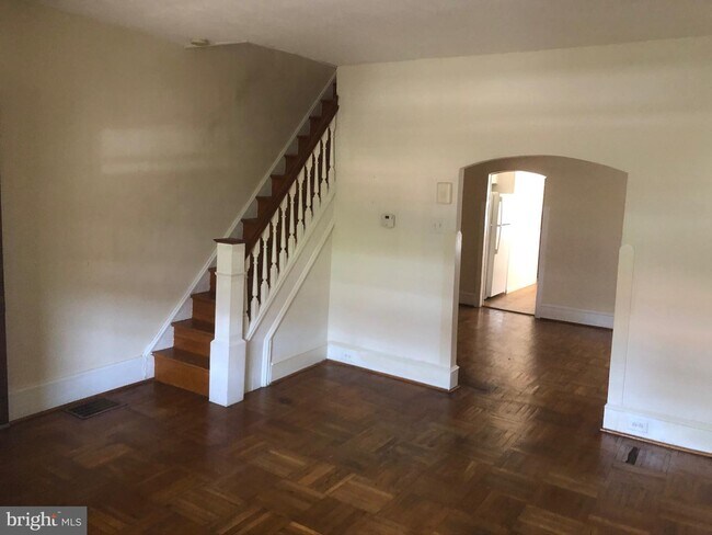 Foto del edificio - 574 Martin St