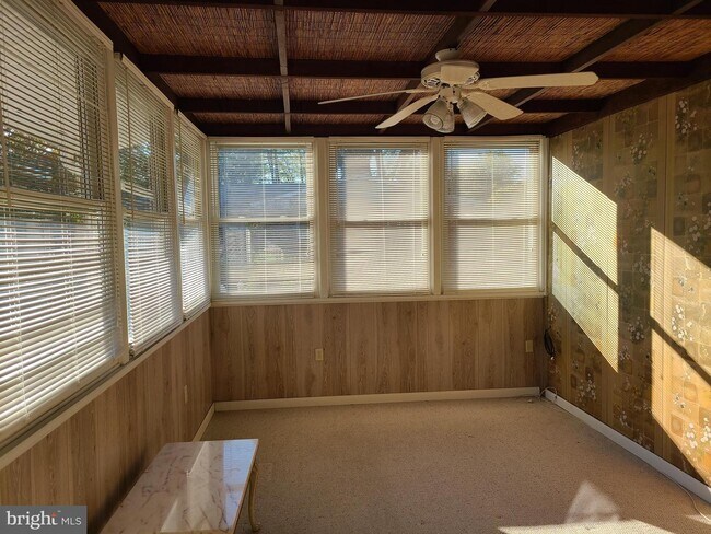 Foto del edificio - 319 E Belcrest Rd