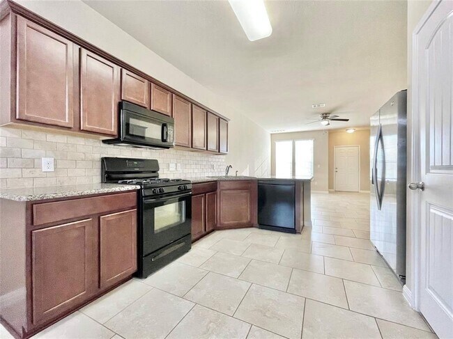 Building Photo - 126 Adage Dr