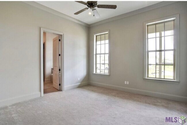 Foto del edificio - 10851 Cane Mill Ln