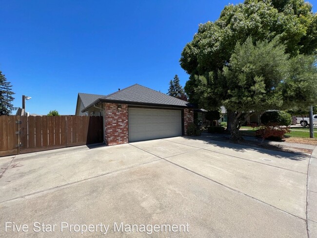 Building Photo - 3 br, 2 bath House - 495 April Way