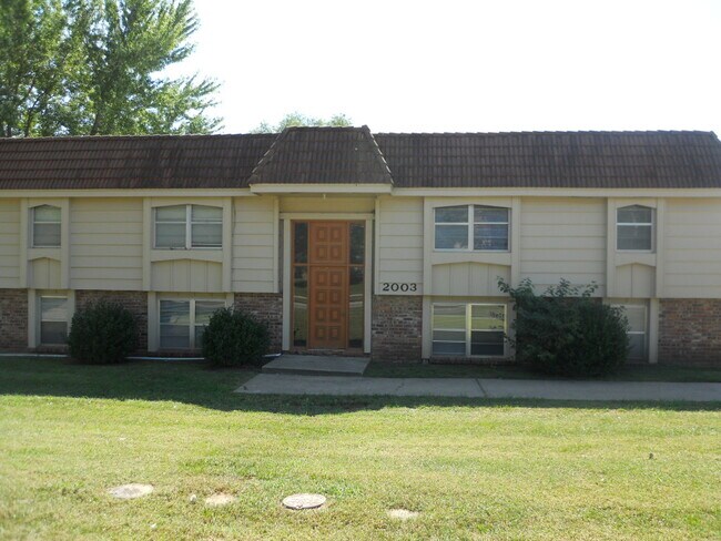 Building Photo - 2003 W 27th St