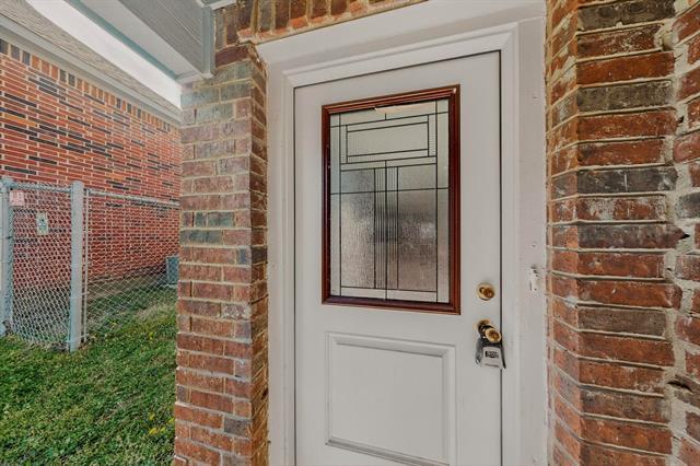 Building Photo - 926 Binbrook Dr