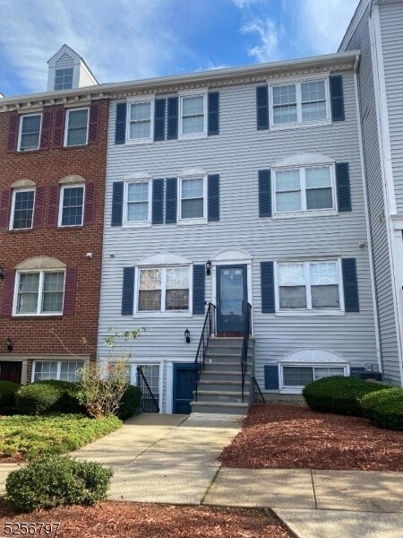 Primary Photo - 7 Rutgers Dr
