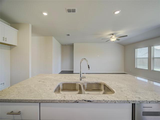 Foto del edificio - 3405 Kingsgarden Rd