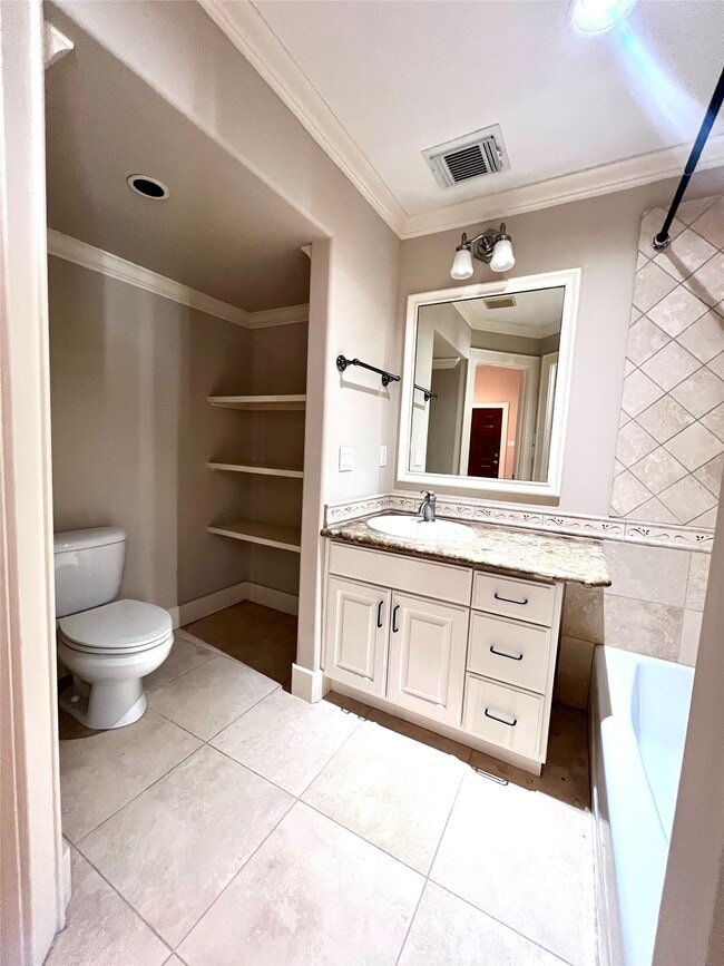 Building Photo - 3000 McCulloch Cir