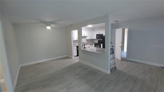 Building Photo - 496 Banyon Tree Cir